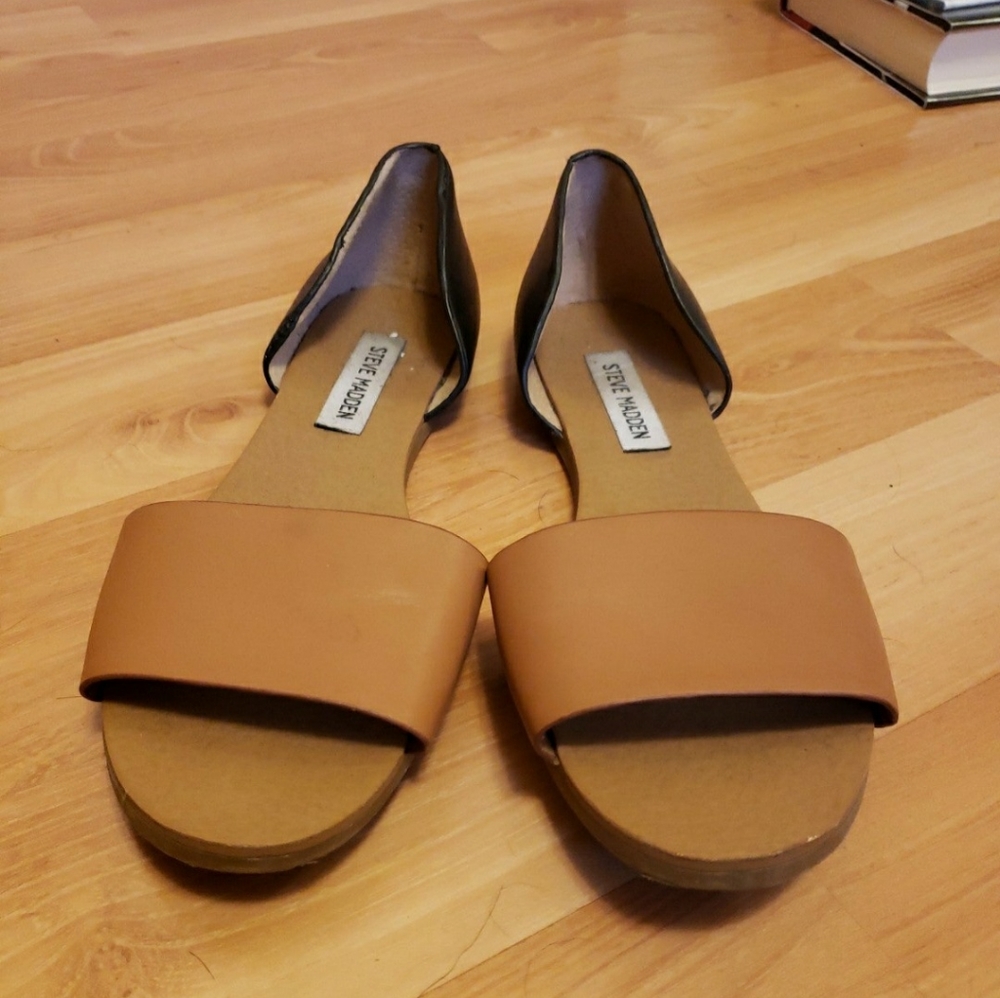 Sandals - Picture 2 of 2